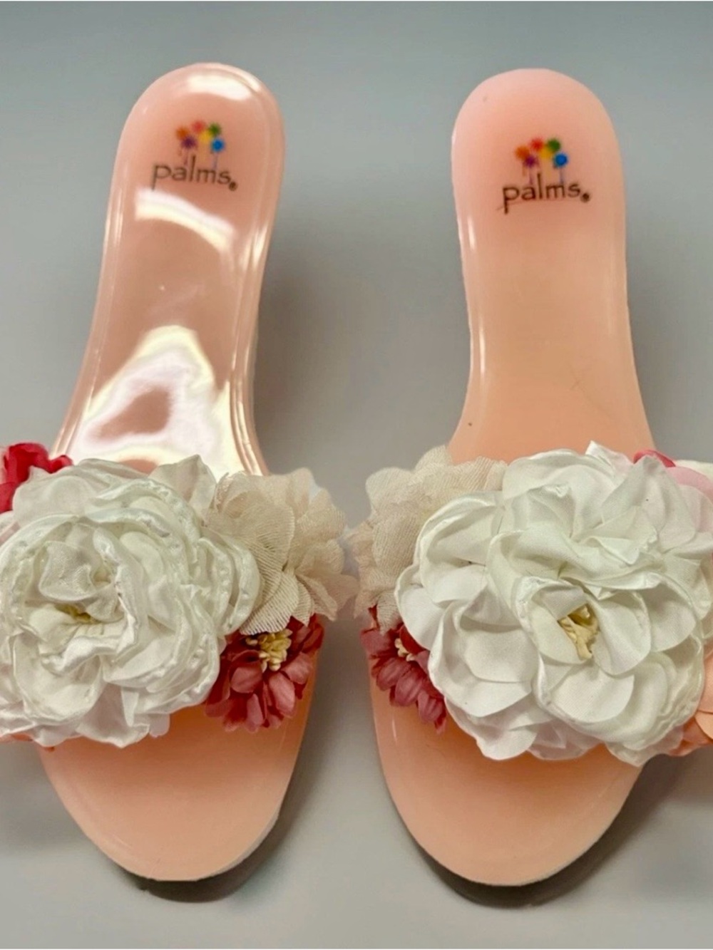 PALMS White and Pink Floral Slide Sandals - White Flower Detail NWT Sz 9